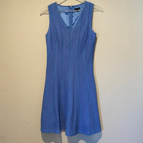 Ann Taylor Eyelet A-Line Dress Periwinkle Blue Size 2 V-Neck Flare - Picture 2 of 6